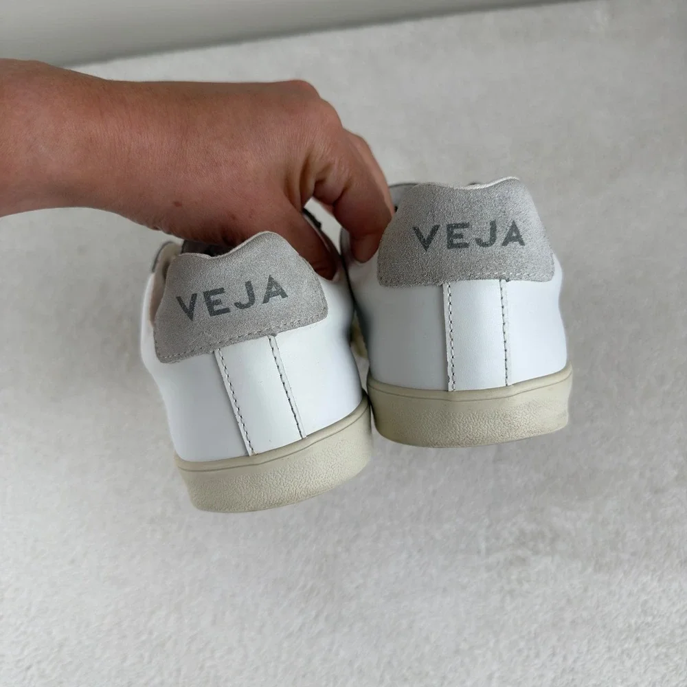 Veja Esplar White Leather Low Top Sneakers Grey Suede Heel Tab Womens 9 EUR 40